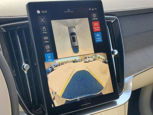 New 2026 Volvo XC90 B6 Ultra w/ Protection Package AWD/4WD image 24