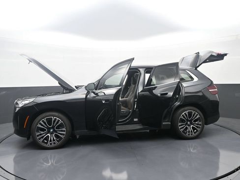 Used 2025 BMW X3 xDrive30i w/ Convenience Package AWD/4WD image 40