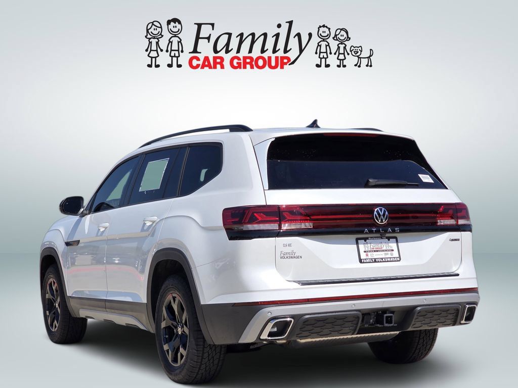 New 2026 Volkswagen Atlas Peak Edition AWD/4WD image 3