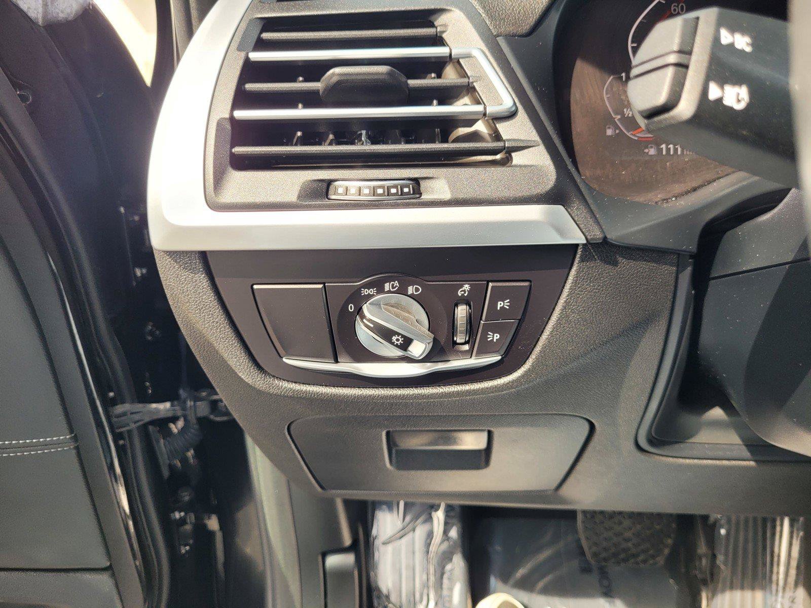 Used 2022 BMW X3 sDrive30i w/ Premium Package RWD image 34