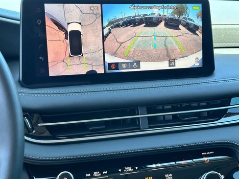 Certified 2026 INFINITI QX60 Luxe w/ Cargo Package FWD image 25