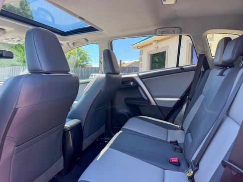 Used 2015 Toyota RAV4 Limited FWD image 6