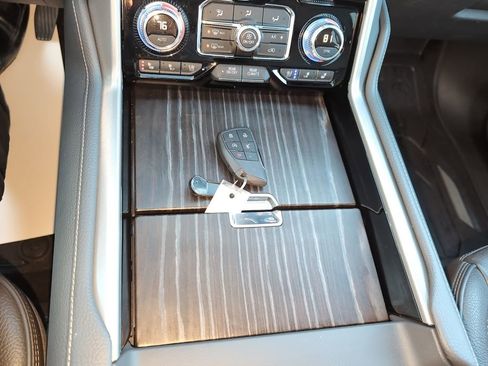 Used 2021 GMC Yukon Denali w/ Denali Ultimate Package image 34