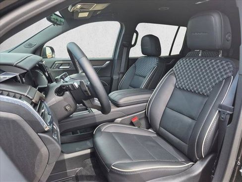 Used 2026 GMC Acadia Denali w/ Super Cruise Package FWD image 23