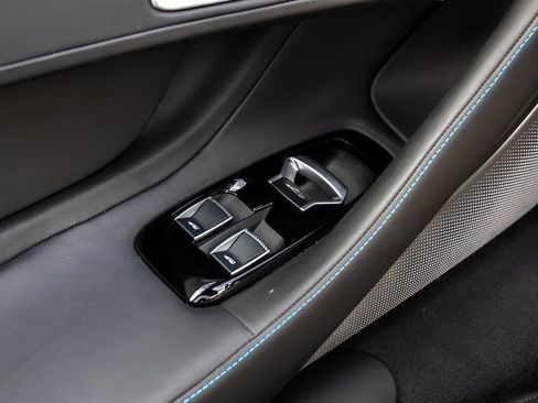 New 2025 McLaren GTS image 45