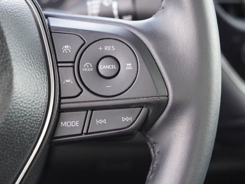 Certified 2025 Toyota Corolla XSE image 22