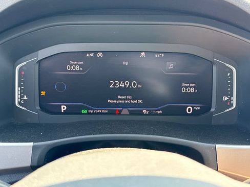 Used 2020 Volkswagen Atlas Cross Sport SEL R-Line AWD/4WD image 46