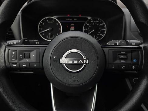 Certified 2023 Nissan Rogue SV FWD image 24