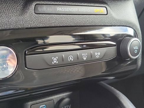 Used 2023 Ford Escape Active w/ Tech Pack #1 AWD/4WD image 29
