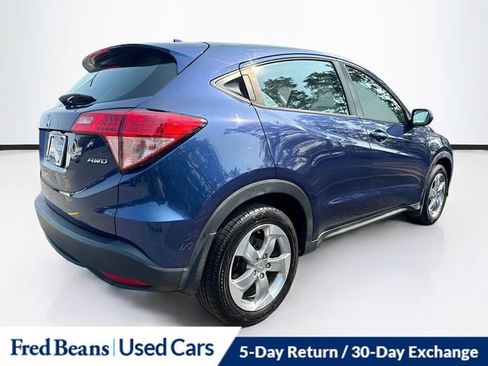 Used 2017 Honda HR-V LX image 9