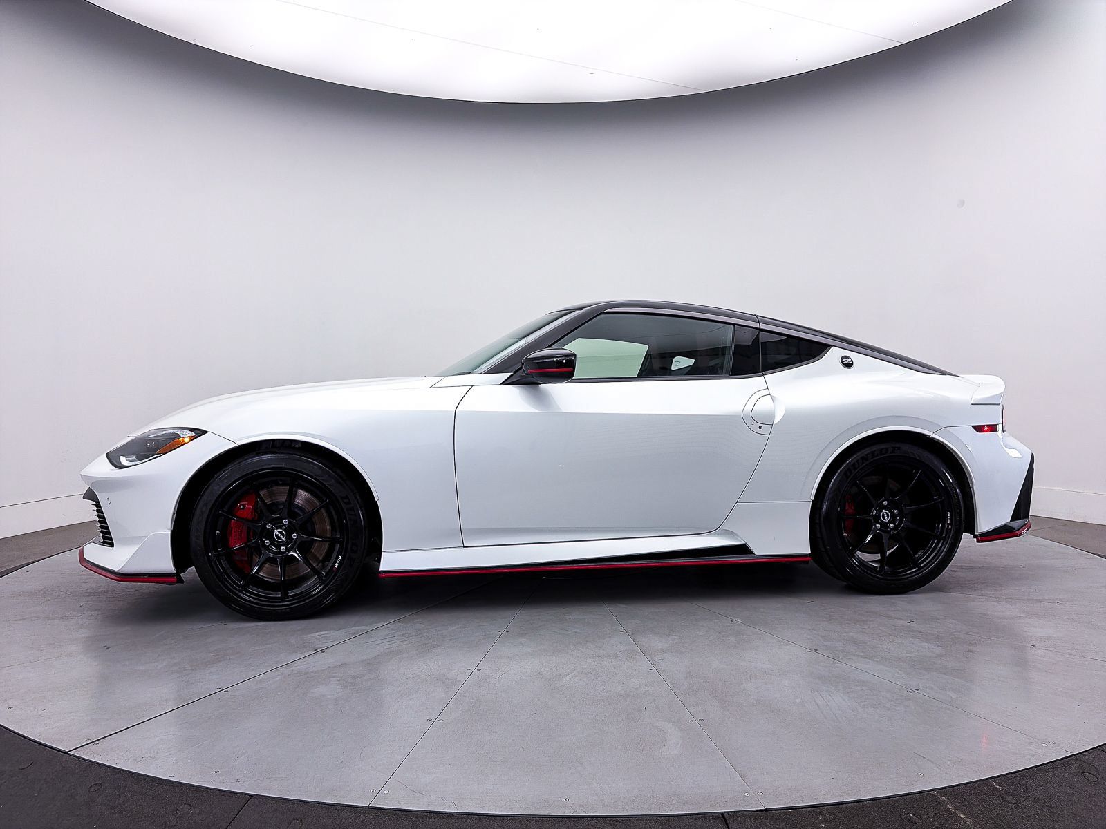 Used 2024 Nissan Z NISMO w/ Floor Mat Package RWD image 39