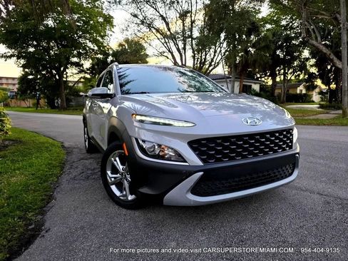 Used 2023 Hyundai Kona SEL image 21