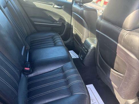 Used 2020 Chrysler 300 S image 28