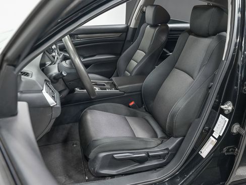Used 2019 Honda Accord LX image 17