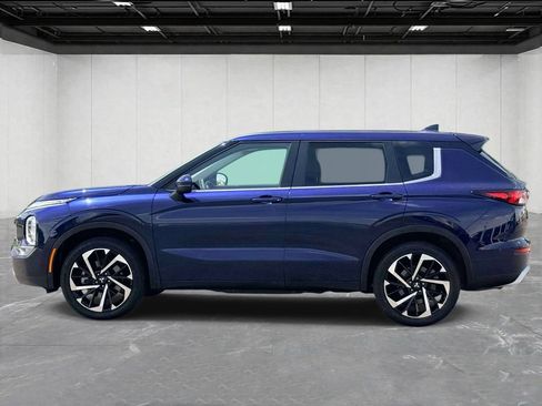 Used 2024 Mitsubishi Outlander SE FWD image 8