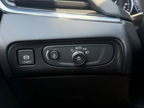 Used 2021 Buick Enclave Avenir w/ Avenir Technology Package AWD/4WD image 9