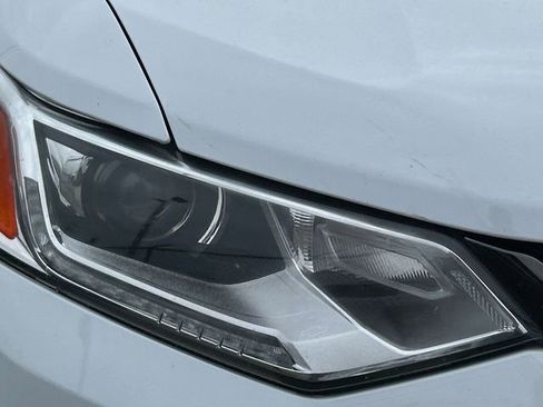 Used 2021 Chevrolet Traverse RS image 6