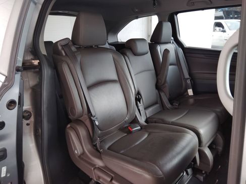 Used 2018 Honda Odyssey EX-L image 13