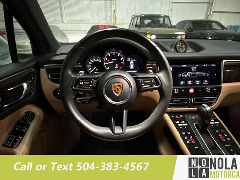 Used 2023 Porsche Macan AWD/4WD image 22
