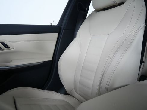 New 2026 BMW 330i Sedan w/ Premium Package image 27