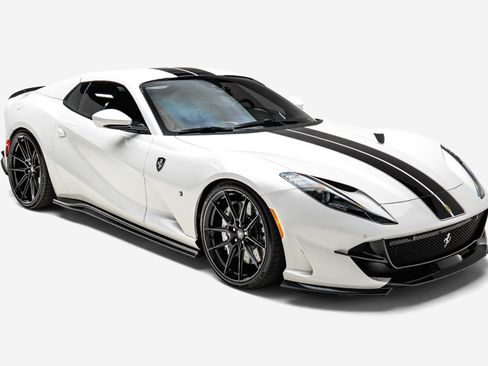 Used 2022 Ferrari 812 GTS RWD image 12