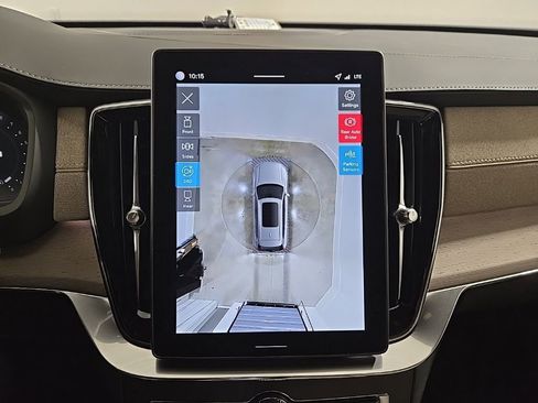 New 2026 Volvo XC90 B6 Plus w/ Protection Package image 19