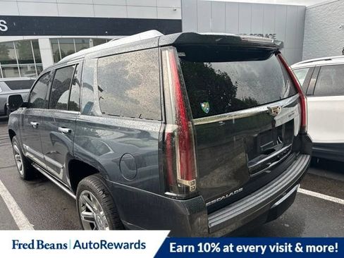 Used 2019 Cadillac Escalade Premium Luxury AWD/4WD image 6