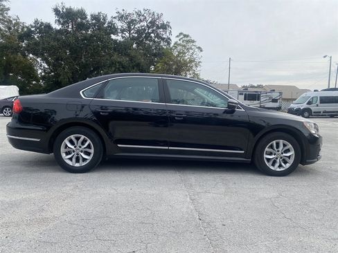 Used 2016 Volkswagen Passat 1.8T S image 8