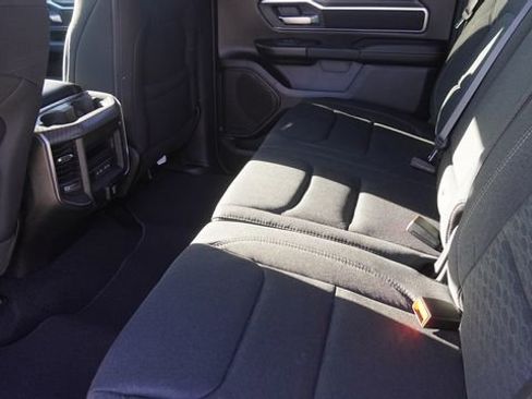 New 2026 RAM 1500 4x4 Crew Cab image 12