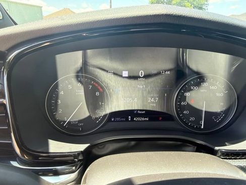 Certified 2024 Cadillac XT6 Sport w/ Technology Package AWD/4WD image 13