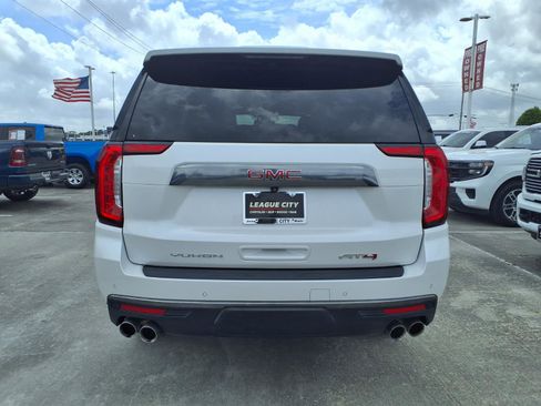 Used 2022 GMC Yukon AT4 w/ Technology Package AWD/4WD image 6
