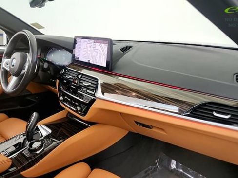 Used 2023 BMW 530i w/ Executive Package RWD image 33