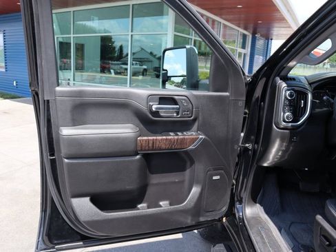 Used 2022 GMC Sierra 2500 Denali AWD/4WD image 16
