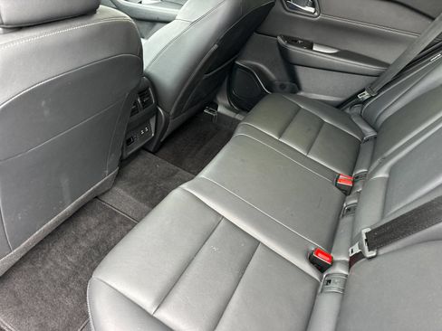 Used 2024 Nissan Rogue SL w/ SL Premium Package AWD/4WD image 11