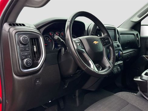 Used 2022 Chevrolet Silverado 1500 LT w/ Safety Package AWD/4WD image 9