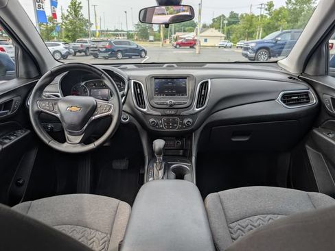 Used 2024 Chevrolet Equinox LT FWD image 11