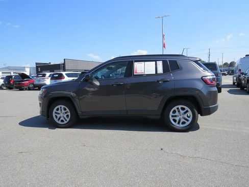 Used 2021 Jeep Compass Sport FWD image 6