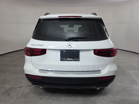 New 2026 Mercedes-Benz GLB 250 image 5