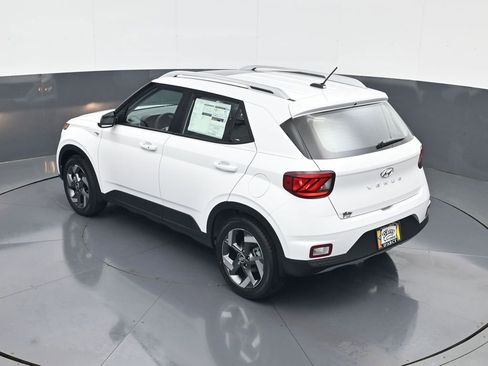 New 2026 Hyundai Venue SEL FWD image 19