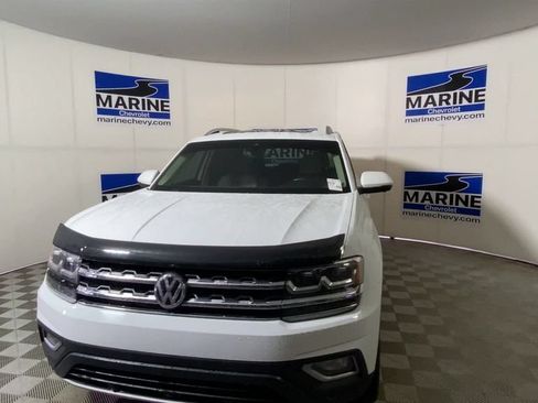 Used 2020 Volkswagen Atlas SEL R-Line AWD/4WD image 5