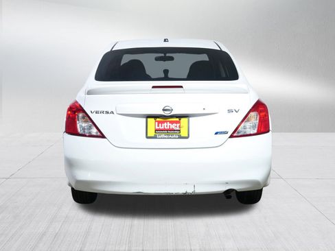 Used 2013 Nissan Versa SV image 6