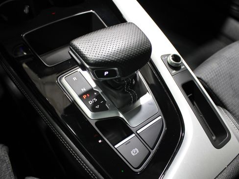 Used 2022 Audi A4 2.0T Premium Plus w/ Premium Plus Package image 21