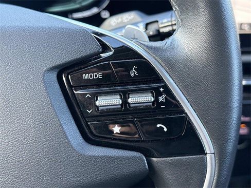 Used 2023 Kia Niro EX image 23