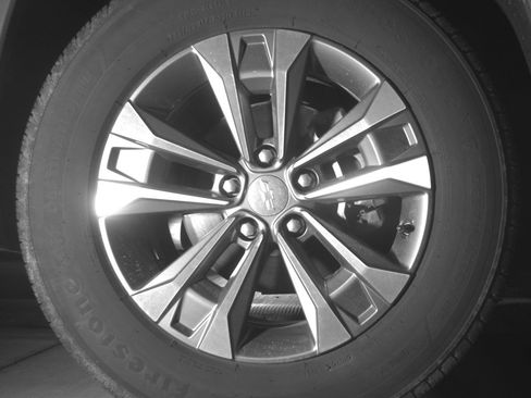 Used 2025 Chevrolet Equinox LT image 13