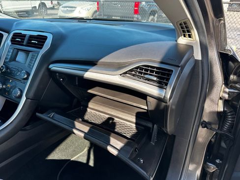 Used 2016 Ford Fusion S w/ Equipment Group 101A image 35