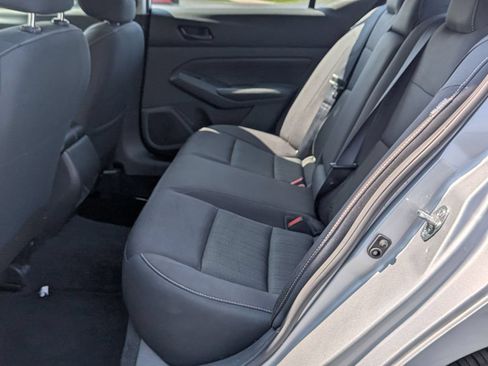 Used 2024 Nissan Altima 2.5 SV FWD image 22
