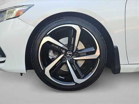Used 2019 Honda Accord Sport image 24