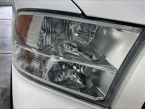 Used 2018 RAM 1500 Express w/ Express Value Package AWD/4WD image 34