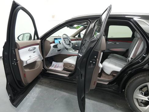 New 2026 Genesis GV70 2.5T Advanced AWD/4WD image 26