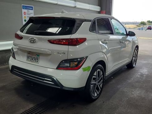 Used 2023 Hyundai Kona SE FWD image 5